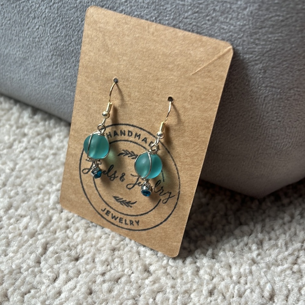 Blue Sea Earrings NWT - Picture 2 of 2